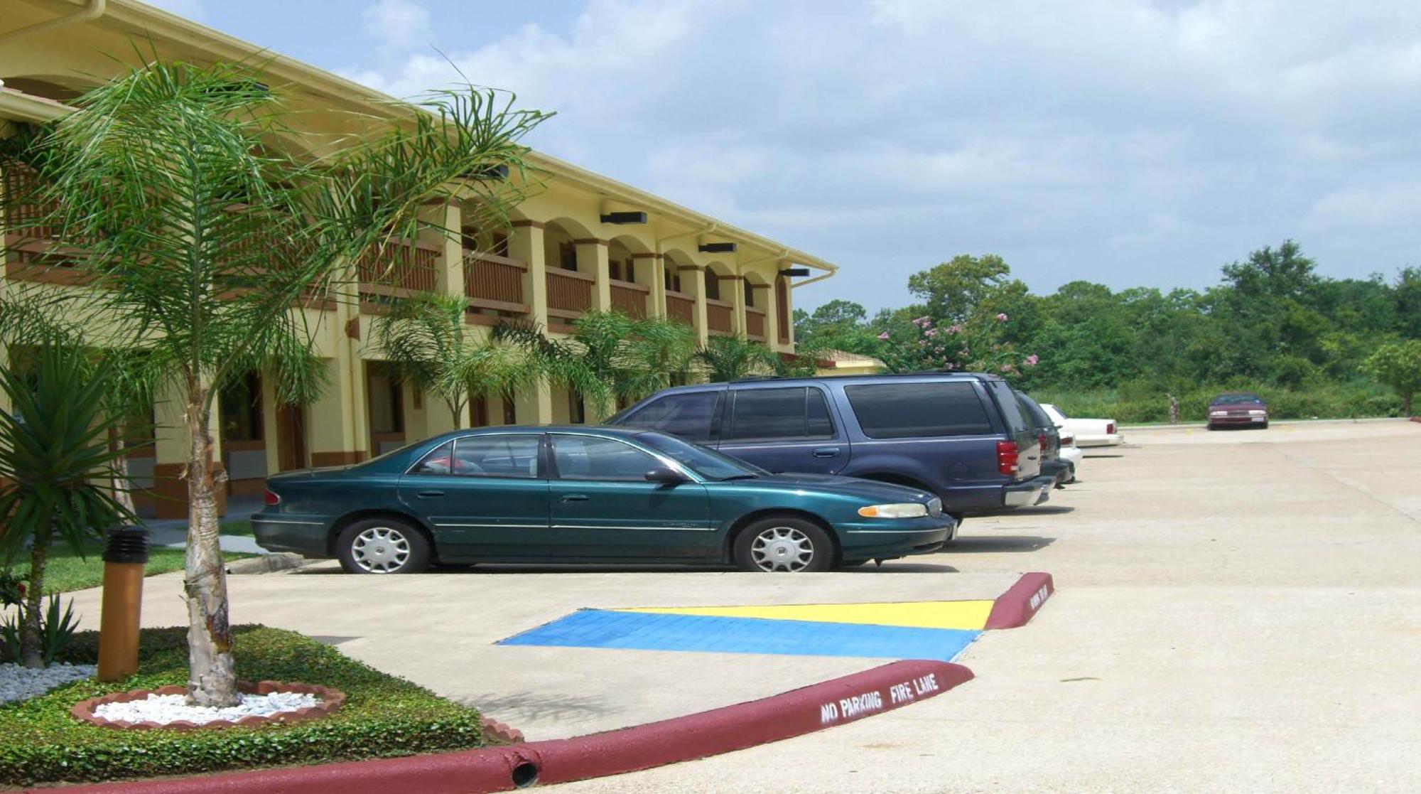 Americas Best Value Inn & Suites-Alvin/Houston Eksteriør billede